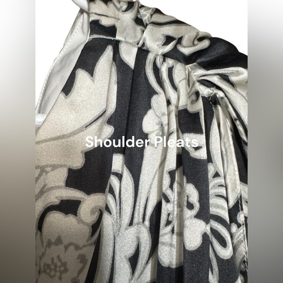 Vintage CACHE Y2K One shoulder top SILK Blouse 
Black and White Size Small - Picture 12 of 12